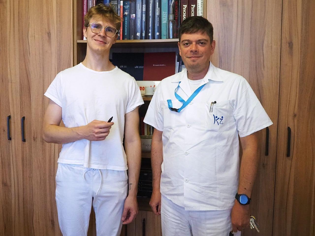 Samuel Kecer: Stáž v mostecké nemocnici mohu s klidným svědomím doporučit